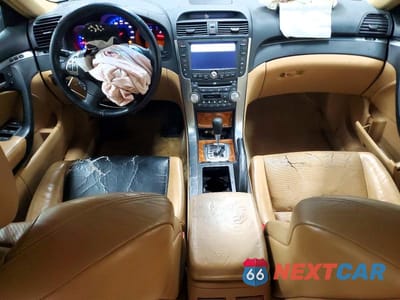 Zdjęcie 8 z 12 samochodu: 2005 ACURA TL VIN:19UUA66225A034552 - miniatura