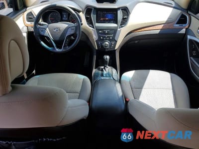 Zdjęcie 8 z 13 samochodu: 2016 HYUNDAI SANTA FE SPORT 2.4L VIN:5XYZT3LB4GG318138 - miniatura