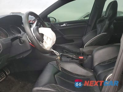 Zdjęcie 7 z 12 samochodu: 2016 VOLKSWAGEN GTI S VIN:3VW4T7AU6GM056368 - miniatura