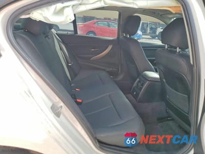 Zdjęcie 10 z 11 samochodu: 2018 BMW 320 XI VIN:WBA8E5G56JNU47856 - miniatura
