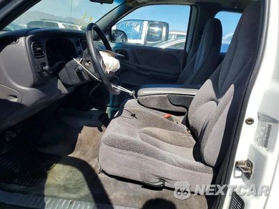 Zdjęcie 7 z 12 samochodu: 1998 DODGE DAKOTA VIN:1B7FL22P9WS630992 - miniatura