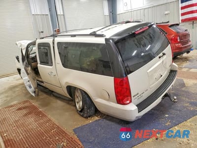Drugie zdjęcie samochodu z przodu: 2011 GMC YUKON XL K1500 SLT VIN:1GKS2KE38BR224900 - miniatura