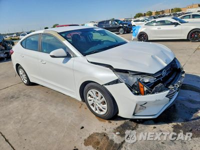 Czwarte zdjęcie samochodu z boku: 2019 HYUNDAI ELANTRA SE VIN:5NPD74LF4KH485401 - miniatura