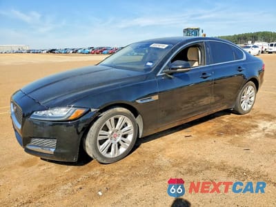 2017 JAGUAR XF PREMIUM SAJBD4BV9HCY27777 - główne zdjęcie licytacji z USA - miniatura