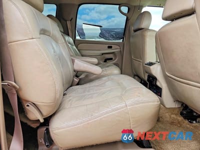 Zdjęcie 11 z 13 samochodu: 2002 CHEVROLET SUBURBAN C1500 VIN:3GNEC16Z92G355229 - miniatura