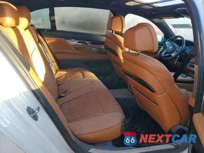 Zdjęcie 10 z 12 samochodu: 2019 BMW 750 XI VIN:WBA7F2C58KB239932 - miniatura