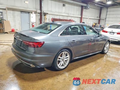 Trzecie zdjęcie samochodu z tyłu: 2022 AUDI A4 PREMIUM PLUS 45 VIN:WAUEAAF45NN010761 - miniatura