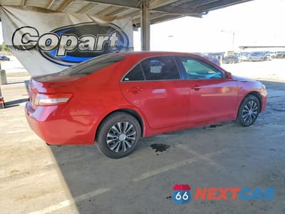 Trzecie zdjęcie samochodu z tyłu: 2010 TOYOTA CAMRY LE VIN:4T1BF3EK3AU051923 - miniatura