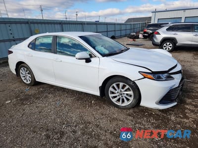 Czwarte zdjęcie samochodu z boku: 2022 TOYOTA CAMRY LE VIN:4T1C11AK7NU678160 - miniatura