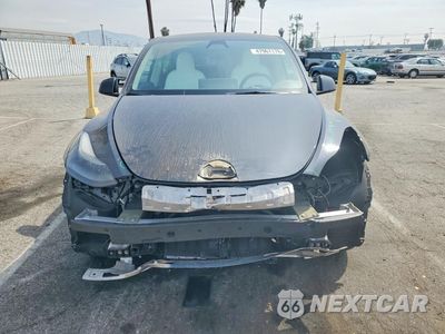 Piąte zdjęcie samochodu w środku: 2024 TESLA MODEL Y VIN:7SAYGDEE7RF001965 - miniatura