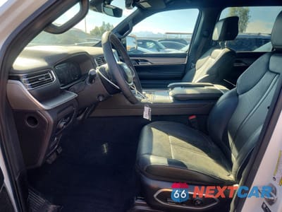 Zdjęcie 7 z 13 samochodu: 2025 JEEP WAGONEER SERIES II VIN:1C4SJUBP6SS519908 - miniatura