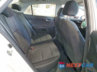 Zdjęcie 10 z 13 samochodu: 2019 KIA RIO S VIN:3KPA24AB0KE158645 - miniatura