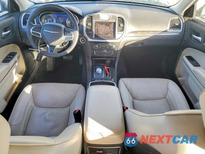 Zdjęcie 8 z 12 samochodu: 2022 CHRYSLER 300 TOURING L VIN:2C3CCASG2NH236967 - miniatura