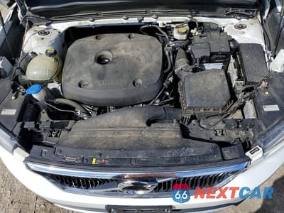 Zdjęcie 12 z 13 samochodu: 2020 VOLVO XC40 T4 MOMENTUM VIN:YV4AC2HK8L2264988 - miniatura