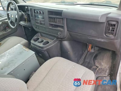 Zdjęcie 8 z 13 samochodu: 2013 CHEVROLET EXPRESS G1500 VIN:1GCSGAFX7D1127309 - miniatura