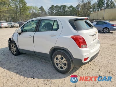 Drugie zdjęcie samochodu z przodu: 2019 CHEVROLET TRAX LS VIN:3GNCJKSB8KL125183 - miniatura