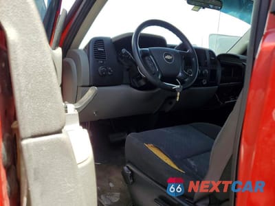 Zdjęcie 8 z 11 samochodu: 2012 CHEVROLET SILVERADO C1500 VIN:1GCNCPEXXCZ319076 - miniatura