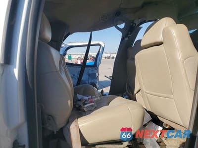 Zdjęcie 11 z 13 samochodu: 2001 GMC YUKON XL C1500 VIN:1GKEC16T21J159607 - miniatura