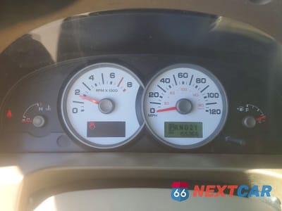 Zdjęcie 9 z 13 samochodu: 2005 FORD ESCAPE XLT VIN:1FMYU93155DA12267 - miniatura