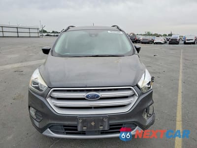 Piąte zdjęcie samochodu w środku: 2018 FORD ESCAPE SEL VIN:1FMCU0HD9JUA24831 - miniatura