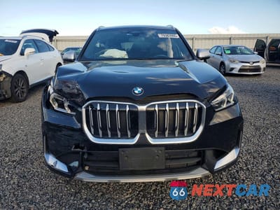 Piąte zdjęcie samochodu w środku: 2024 BMW X1 XDRIVE28I VIN:WBX73EF04R5Z15964 - miniatura