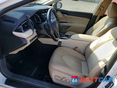 Zdjęcie 7 z 11 samochodu: 2020 TOYOTA CAMRY HYBRID XLE VIN:4T1F31AK4LU521738 - miniatura