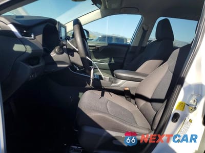 Zdjęcie 7 z 13 samochodu: 2022 TOYOTA RAV4 LE VIN:2T3K1RFV2NC188439 - miniatura