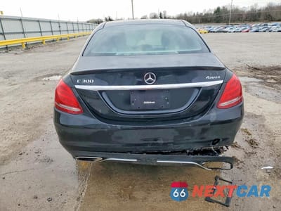 Zdjęcie 6 z 11 samochodu: 2016 MERCEDES-BENZ C 300 4MATIC VIN:55SWF4KB4GU111000 - miniatura