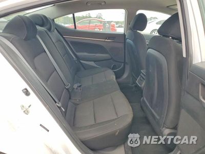 Zdjęcie 10 z 13 samochodu: 2018 HYUNDAI ELANTRA SEL VIN:5NPD84LF9JH326739 - miniatura