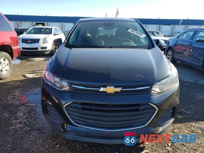 Piąte zdjęcie samochodu w środku: 2017 CHEVROLET TRAX LS VIN:3GNCJNSB1HL286761 - miniatura