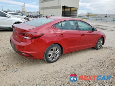Trzecie zdjęcie samochodu z tyłu: 2019 HYUNDAI ELANTRA SEL VIN:KMHD84LF7KU779423 - miniatura