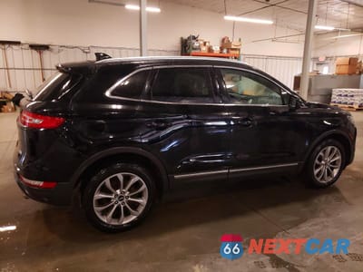 Trzecie zdjęcie samochodu z tyłu: 2016 LINCOLN MKC SELECT VIN:5LMCJ2D96GUJ20394 - miniatura