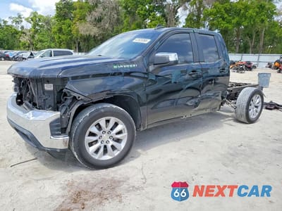 2020 CHEVROLET SILVERADO C1500 LT 1GCRWCED7LZ342841 - główne zdjęcie licytacji z USA - miniatura