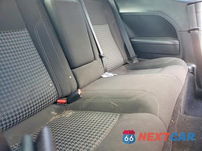 Zdjęcie 10 z 12 samochodu: 2023 DODGE CHALLENGER SXT VIN:2C3CDZAG4PH629739 - miniatura