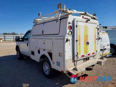 Drugie zdjęcie samochodu z przodu: 2013 FORD F350 SUPER DUTY UTILITY / SERVICE TRUCK VIN:1FDRF3B66DEB81683 - miniatura