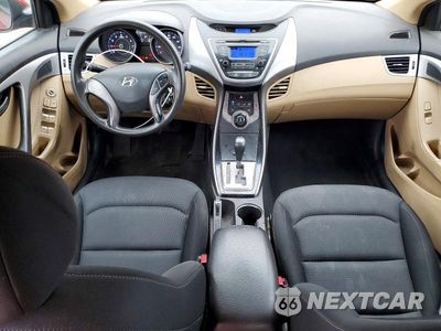 Zdjęcie 8 z 12 samochodu: 2013 HYUNDAI ELANTRA VIN:5NPDH4AE0DH366707 - miniatura