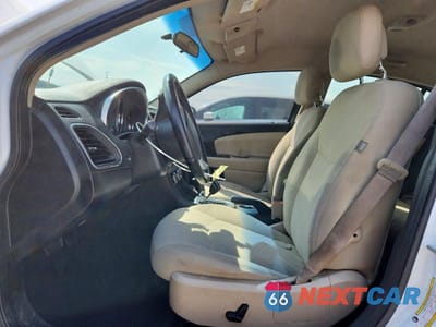 Zdjęcie 7 z 13 samochodu: 2012 CHRYSLER 200 TOURING VIN:1C3CCBBB2CN154901 - miniatura
