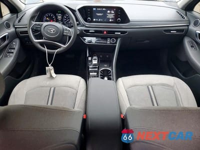 Zdjęcie 8 z 12 samochodu: 2021 HYUNDAI SONATA SEL VIN:5NPEL4JA8MH074304 - miniatura