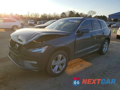 2022 VOLVO XC60 B5 MOMENTUM YV4L12RK5N1035772 - główne zdjęcie licytacji z USA - miniatura
