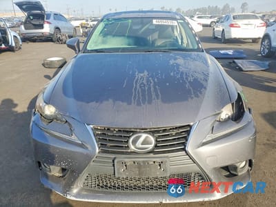 Piąte zdjęcie samochodu w środku: 2016 LEXUS IS 200T BASE VIN:JTHBA1D28G5019446 - miniatura