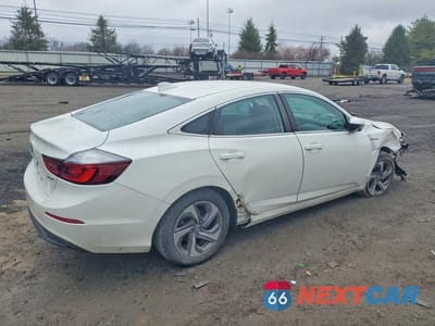 Trzecie zdjęcie samochodu z tyłu: 2019 HONDA INSIGHT LX VIN:19XZE4F19KE003909 - miniatura