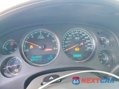 Zdjęcie 9 z 13 samochodu: 2012 CHEVROLET SUBURBAN K1500 LTZ VIN:1GNSKKE77CR174658 - miniatura