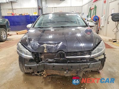 Piąte zdjęcie samochodu w środku: 2018 VOLKSWAGEN GOLF ALLTRACK S VIN:3VWH17AU6JM757166 - miniatura
