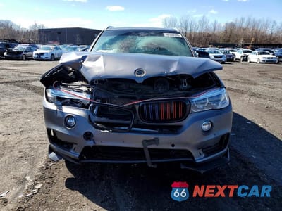 Piąte zdjęcie samochodu w środku: 2017 BMW X5 XDRIVE35I VIN:5UXKR0C52H0V66337 - miniatura
