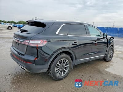 Trzecie zdjęcie samochodu z tyłu: 2023 LINCOLN NAUTILUS VIN:2LMPJ8J9XPBL21589 - miniatura