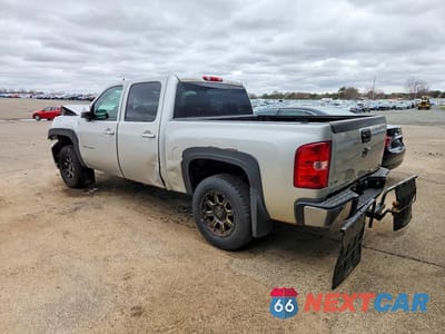 Drugie zdjęcie samochodu z przodu: 2010 CHEVROLET SILVERADO K1500 LTZ VIN:3GCRKTE29AG122429 - miniatura