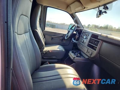 Zdjęcie 11 z 13 samochodu: 2018 CHEVROLET EXPRESS G3500 VIN:1GCZGHFG4J1212062 - miniatura