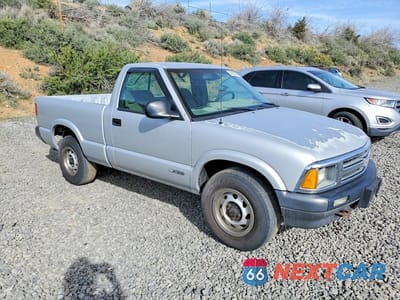Czwarte zdjęcie samochodu z boku: 1996 CHEV S TRUCK S10 VIN:1GCDT14X5T8129329 - miniatura