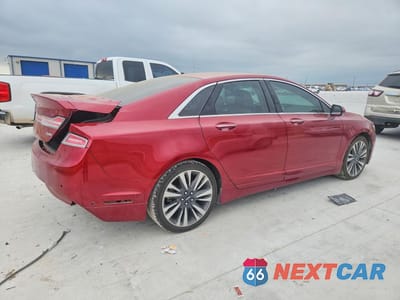 Trzecie zdjęcie samochodu z tyłu: 2019 LINCOLN MKZ RESERVE II VIN:3LN6L5MU6KR625450 - miniatura