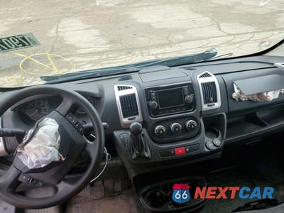 Zdjęcie 8 z 14 samochodu: 2017 RAM PROMASTER 2500 DELIVERY VAN VIN:3C6TRVCG4HE521466 - miniatura